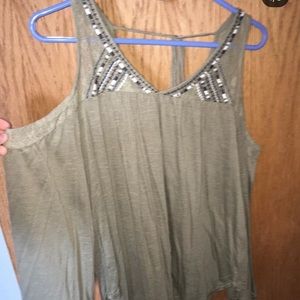 Cute open shoulder shirt